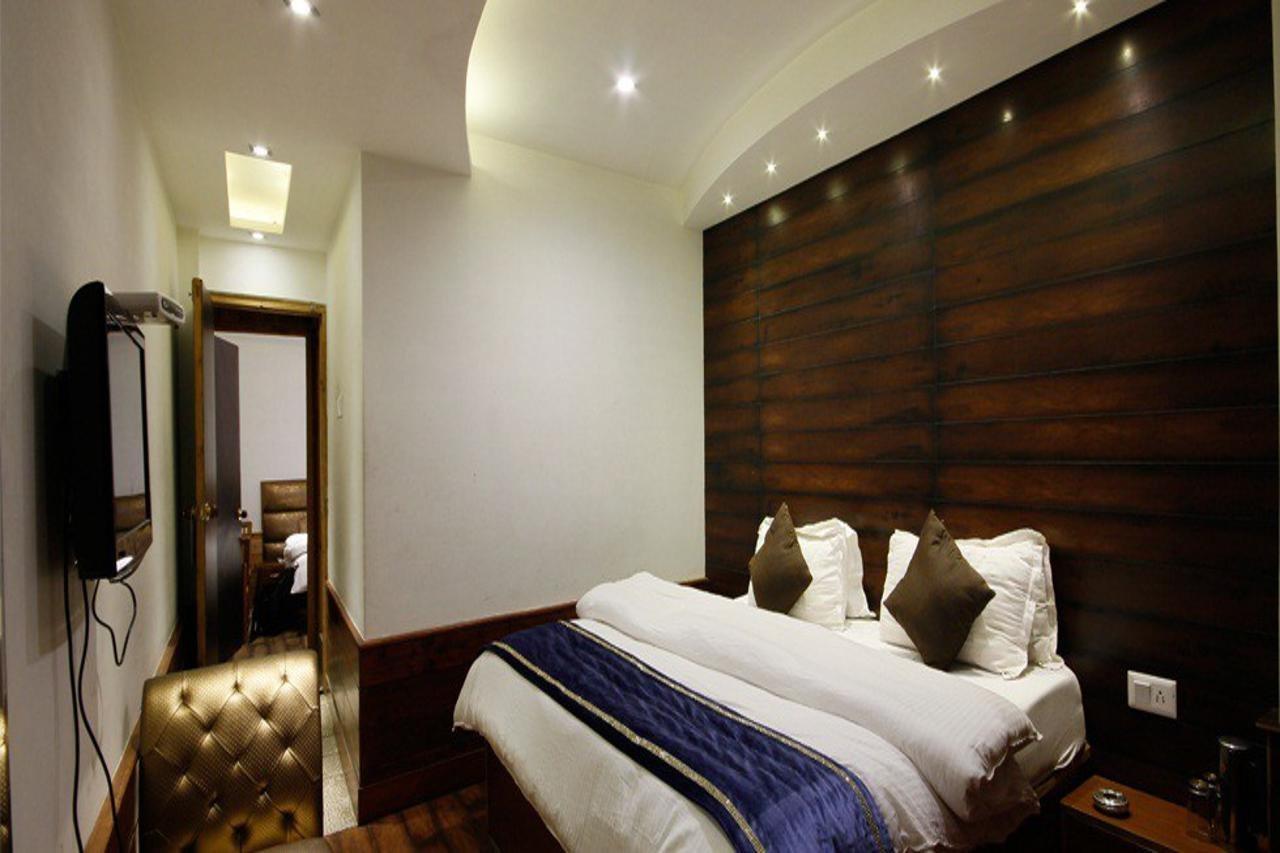 Hotel Sunrise Шимла Экстерьер фото